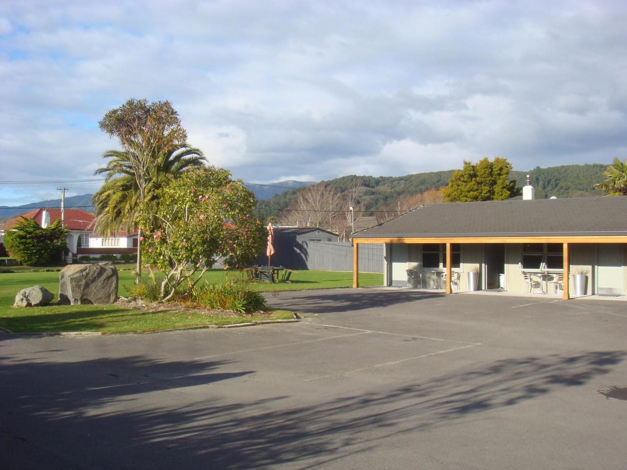 Bristol Motel Upper Hutt Extérieur photo